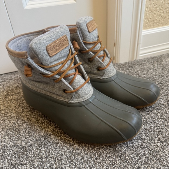 Sperry Shoes - Sperry Women's Saltwater Emboss Wool Boots Dark Gray 7.5